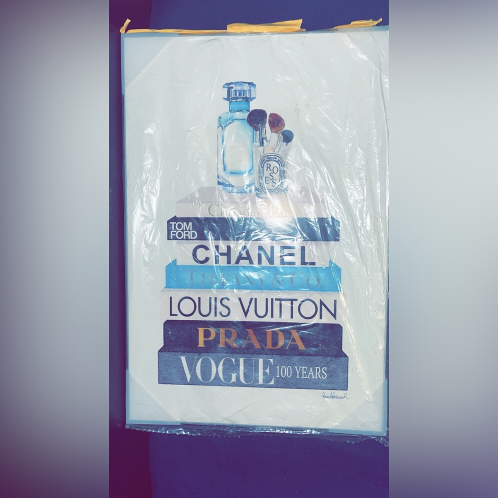 Brand new WALL decor